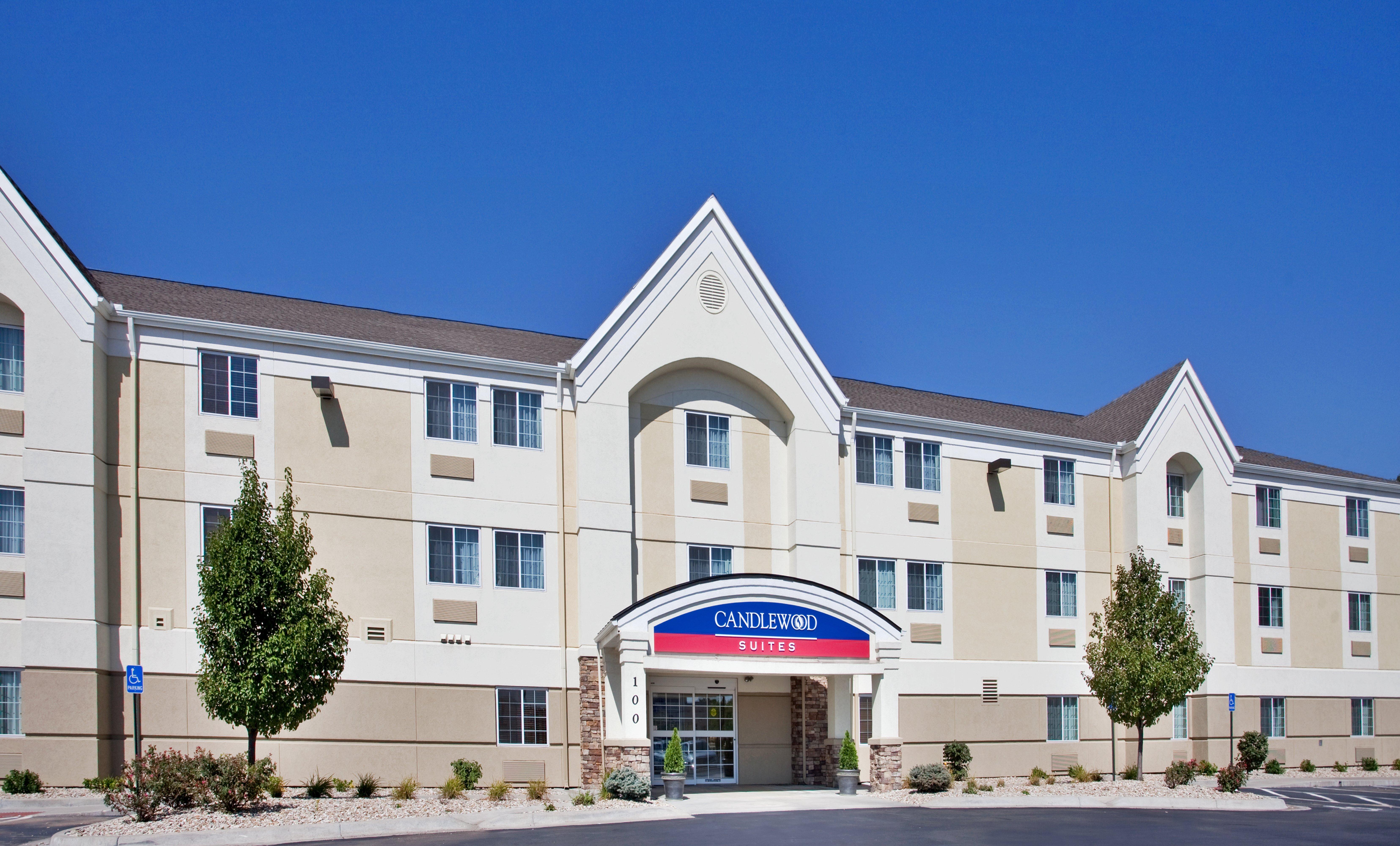 Candlewood Suites Junction City - Ft. Riley By Ihg Екстер'єр фото