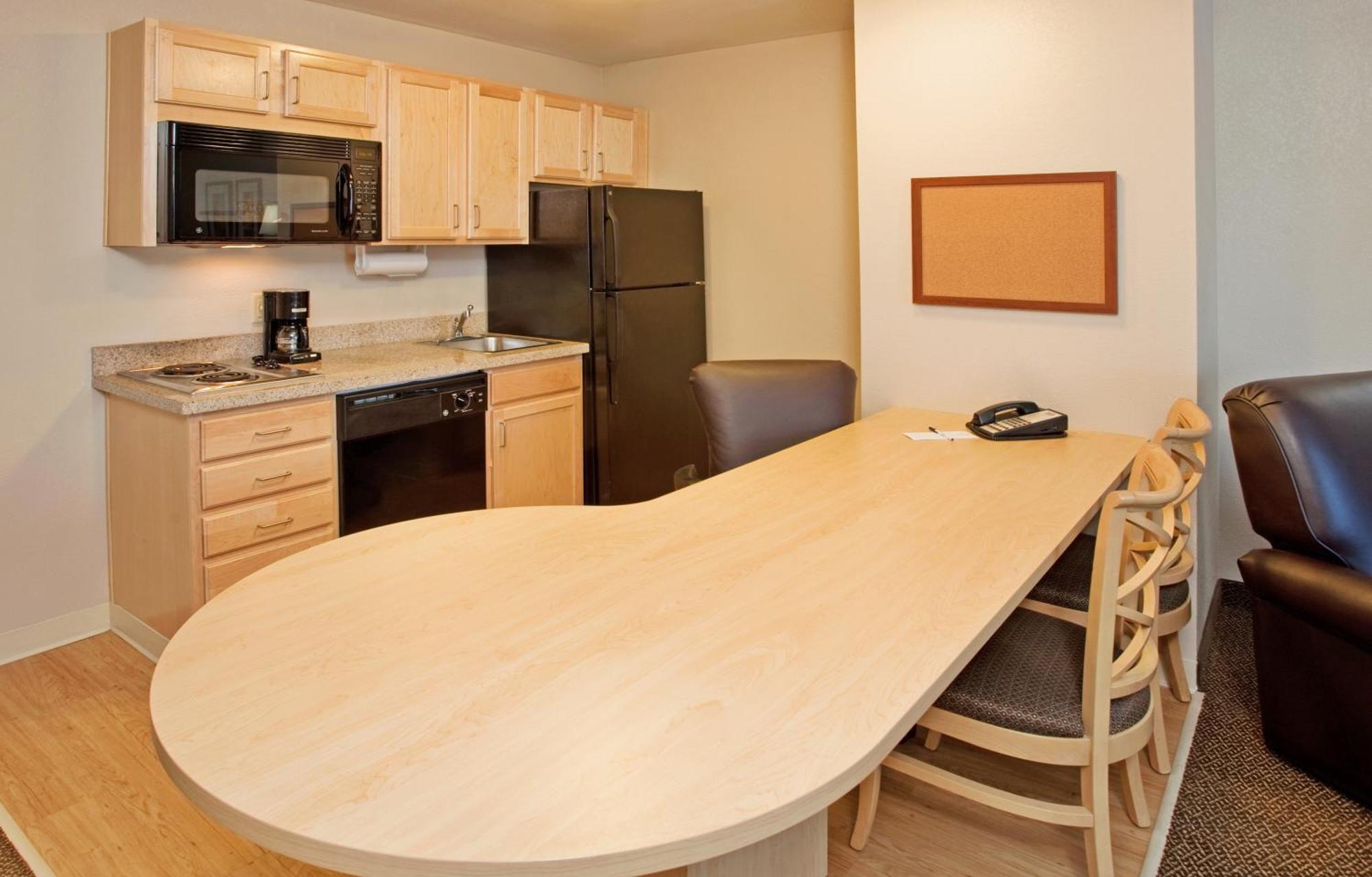 Candlewood Suites Junction City - Ft. Riley By Ihg Екстер'єр фото