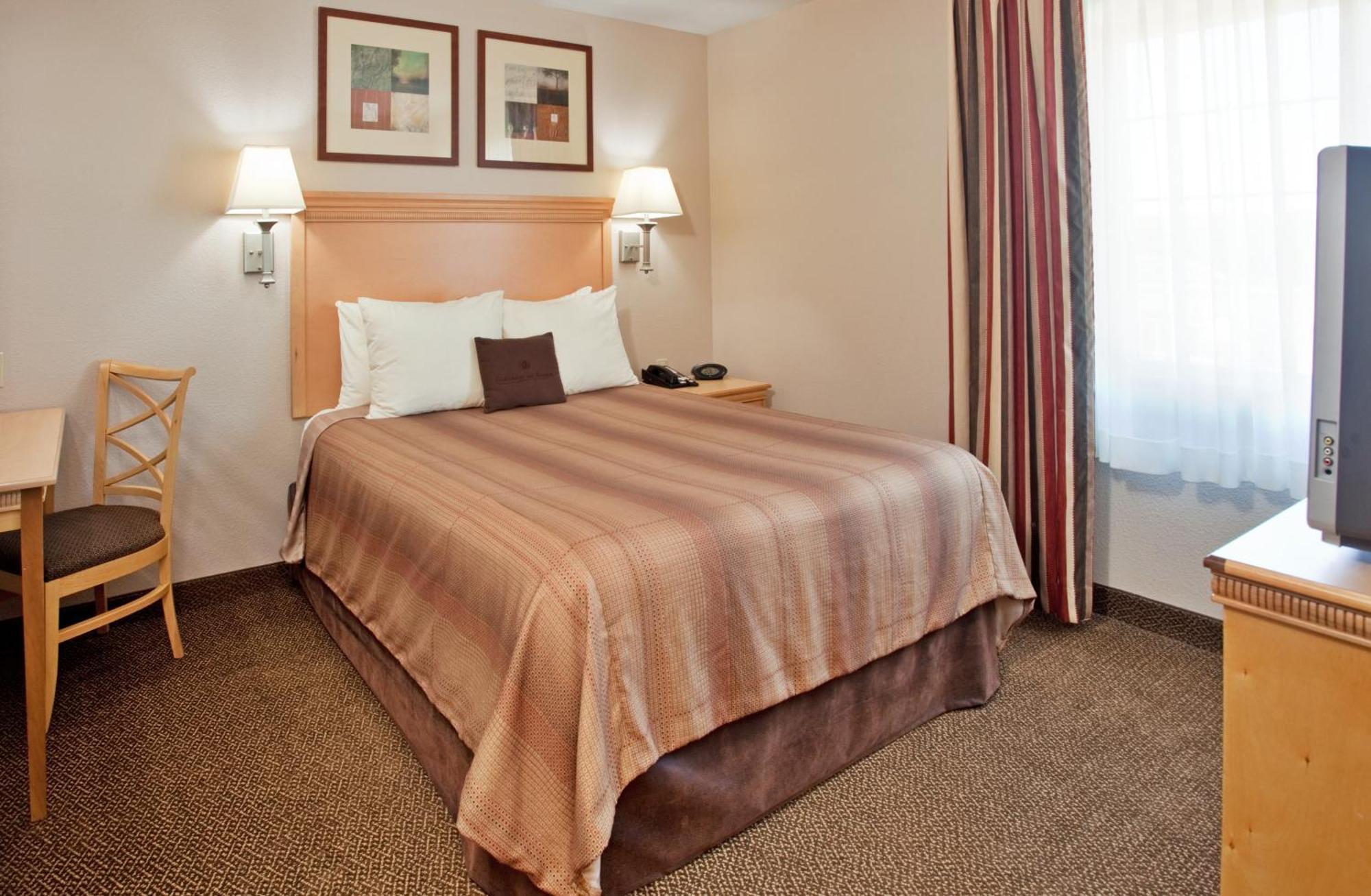 Candlewood Suites Junction City - Ft. Riley By Ihg Екстер'єр фото