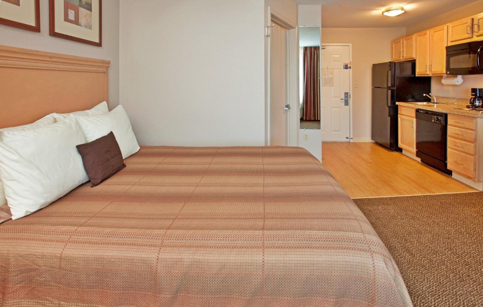 Candlewood Suites Junction City - Ft. Riley By Ihg Екстер'єр фото