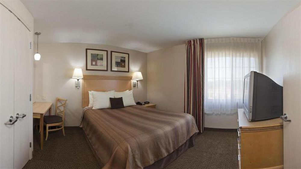 Candlewood Suites Junction City - Ft. Riley By Ihg Екстер'єр фото