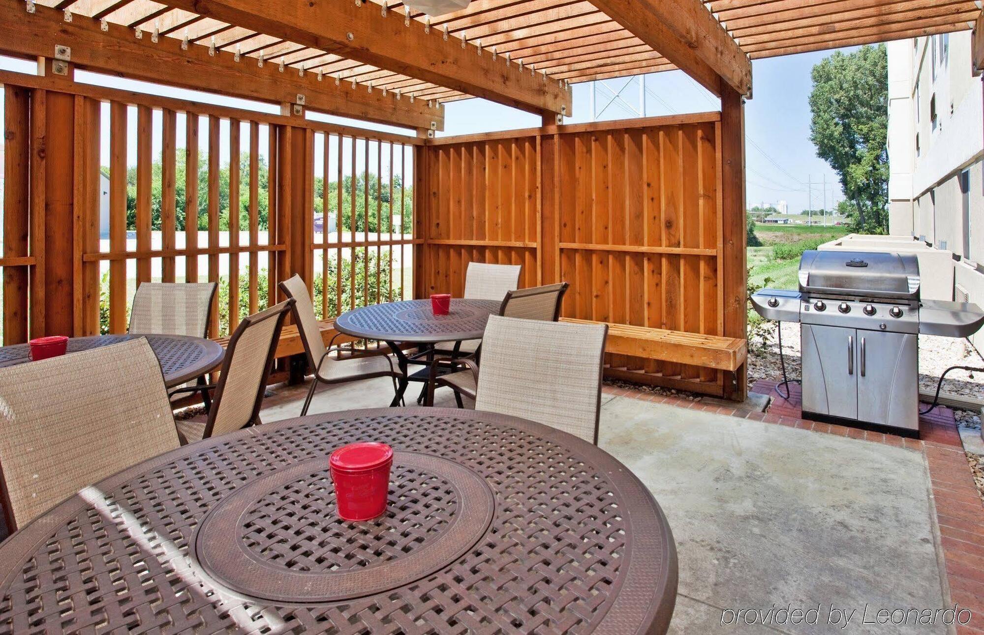 Candlewood Suites Junction City - Ft. Riley By Ihg Екстер'єр фото